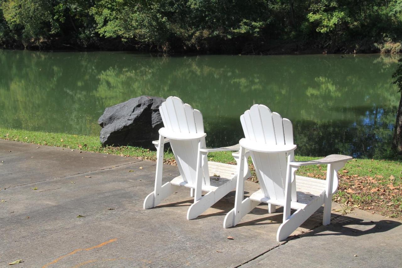 River Wellness Lodge Kingston Luaran gambar