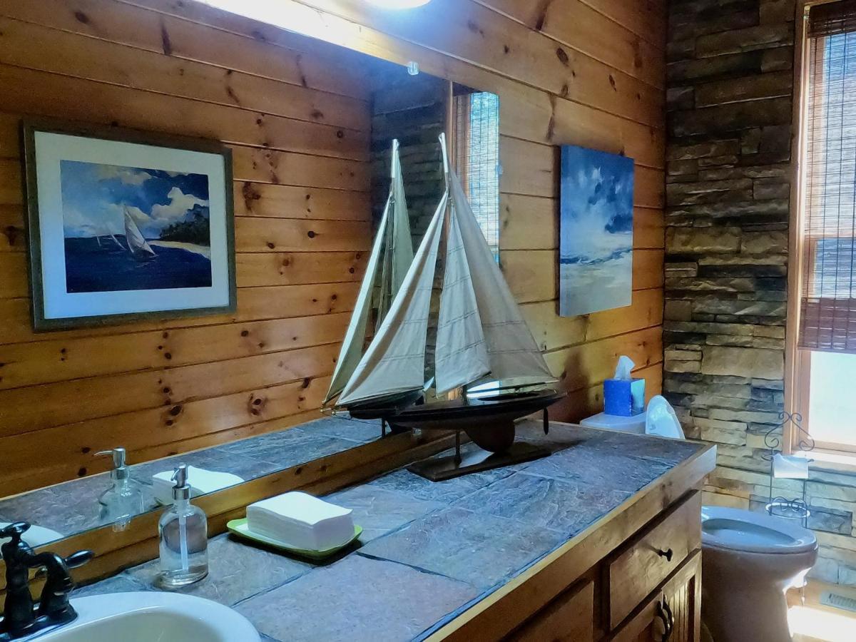 River Wellness Lodge Kingston Luaran gambar