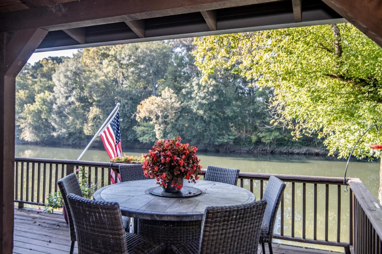 River Wellness Lodge Kingston Luaran gambar